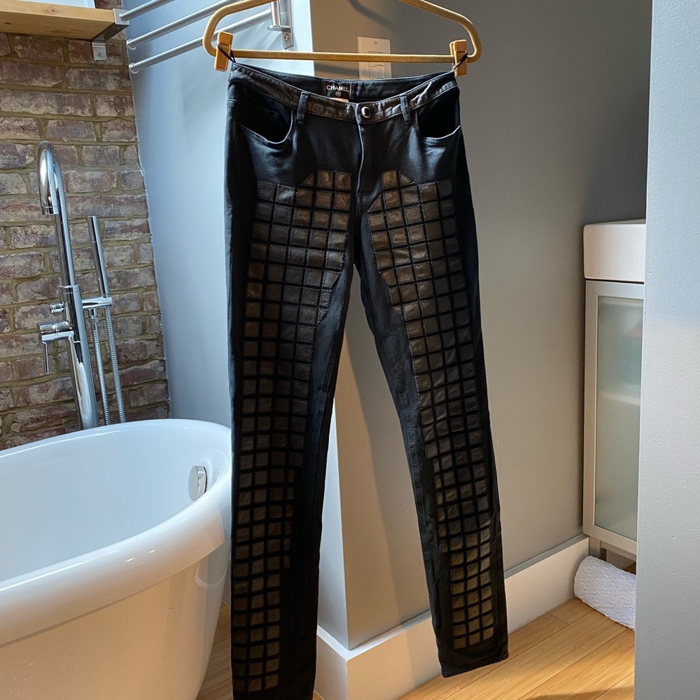 Authentic Chanel 95%cotton/5%spandex + calfskin leather patches.